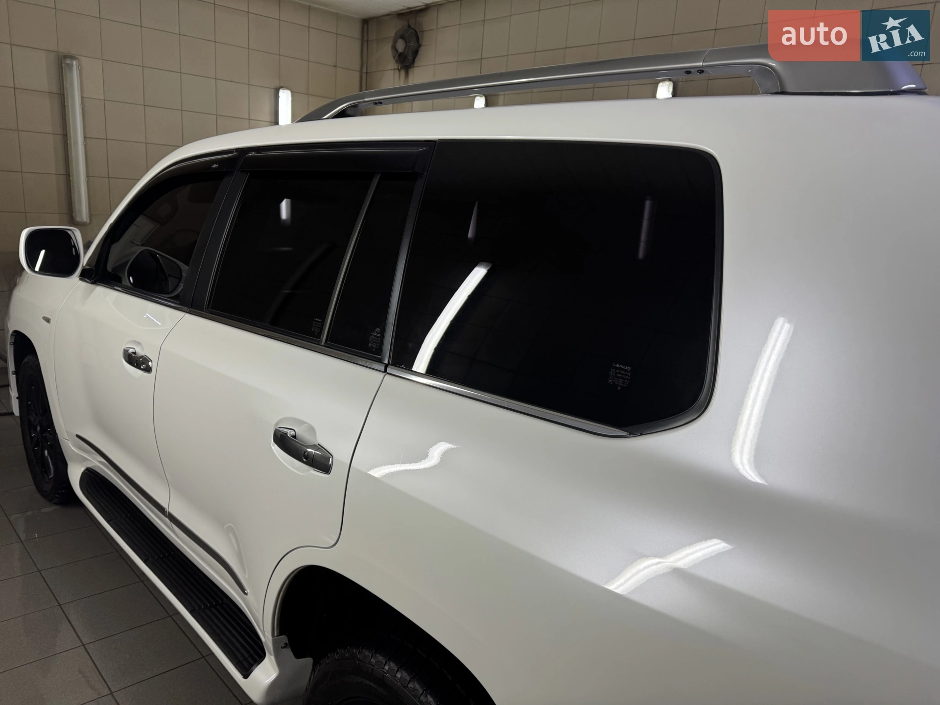 2011 Lexus LX - мініатюра 19