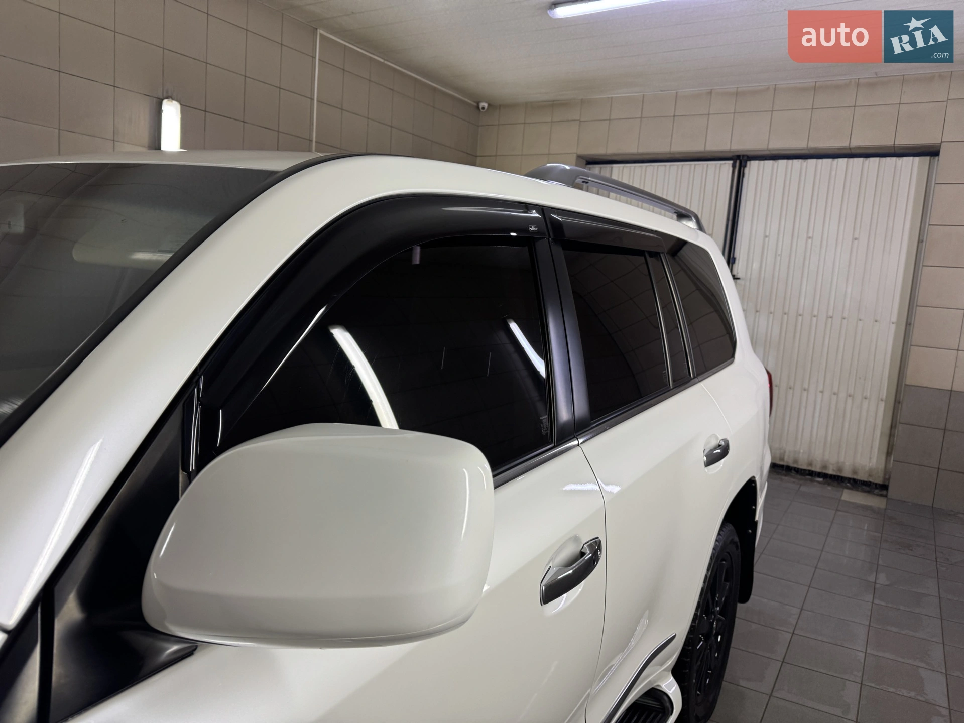 2011 Lexus LX - мініатюра 23