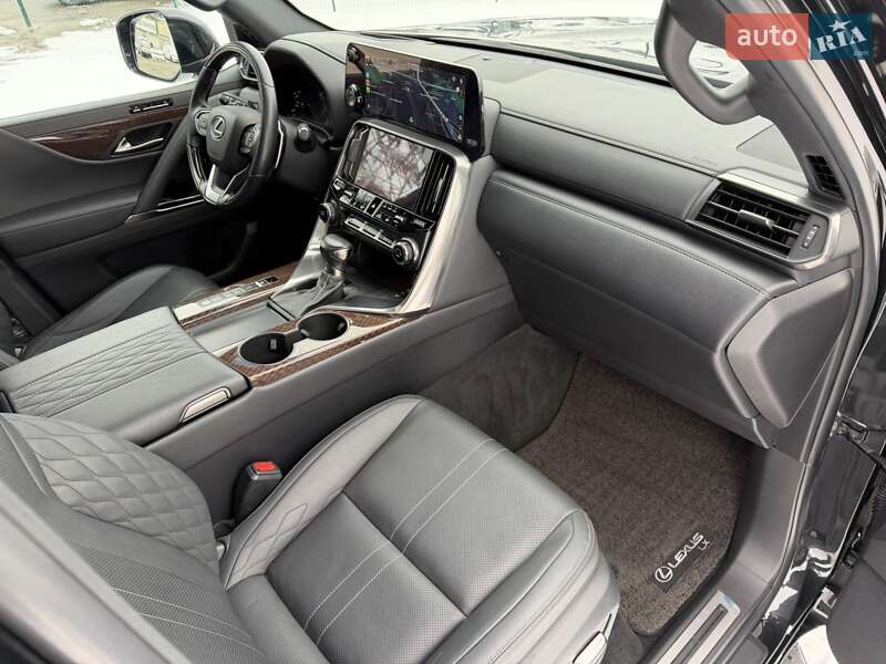 Внедорожник / Кроссовер Lexus LX 2022 в Киеве
