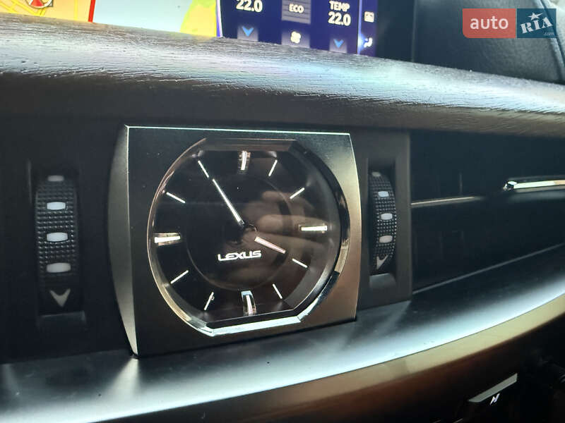 Внедорожник / Кроссовер Lexus LX 2016 в Днепре