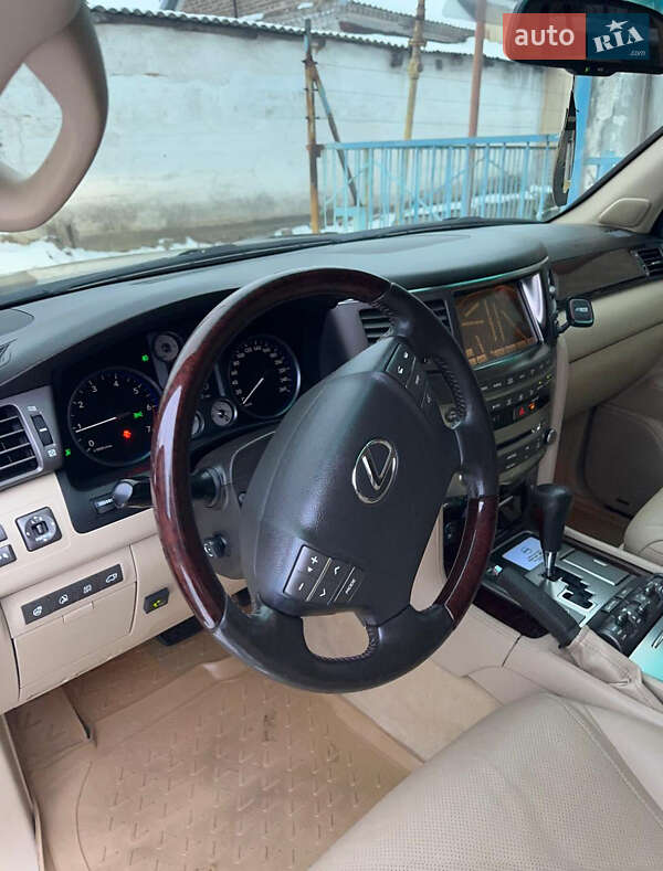 Внедорожник / Кроссовер Lexus LX 2011 в Днепре
