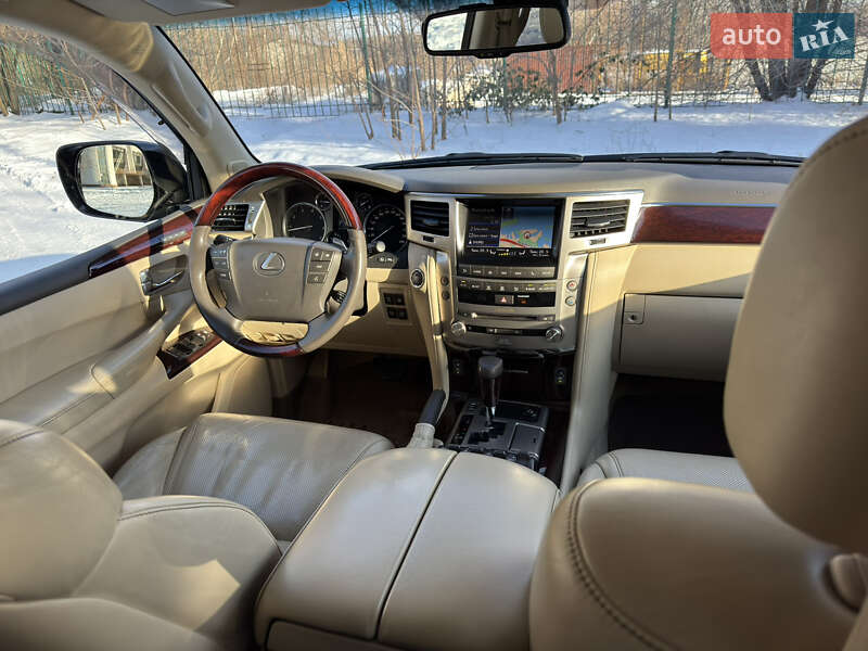 Внедорожник / Кроссовер Lexus LX 2012 в Днепре