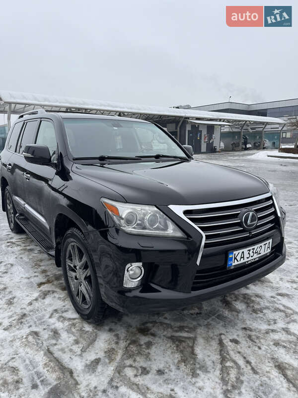 Lexus LX 2008