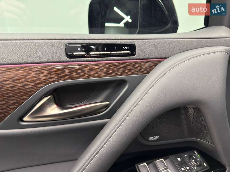 Позашляховик / Кросовер Lexus LX 2023 в Києві
