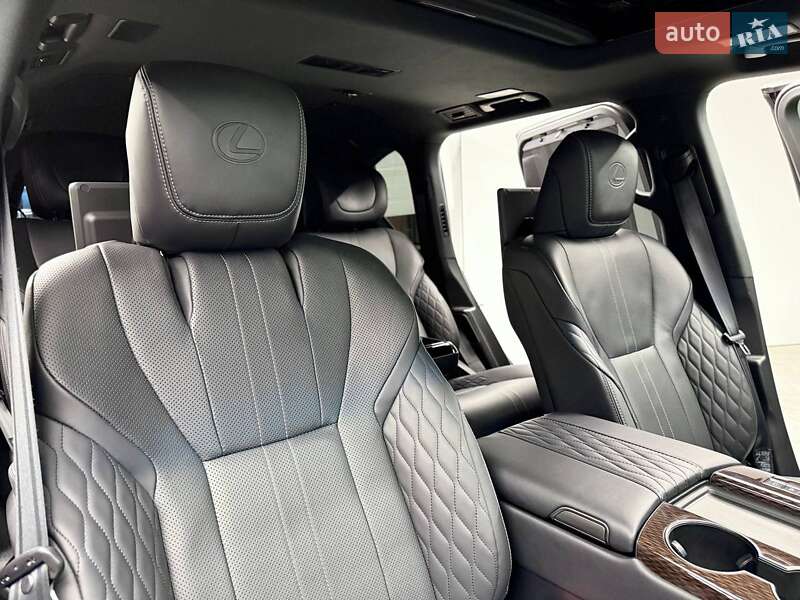 Позашляховик / Кросовер Lexus LX 2023 в Києві