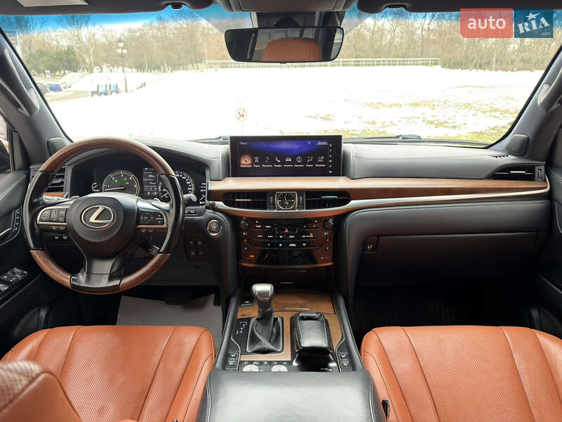 Внедорожник / Кроссовер Lexus LX 2016 в Одессе