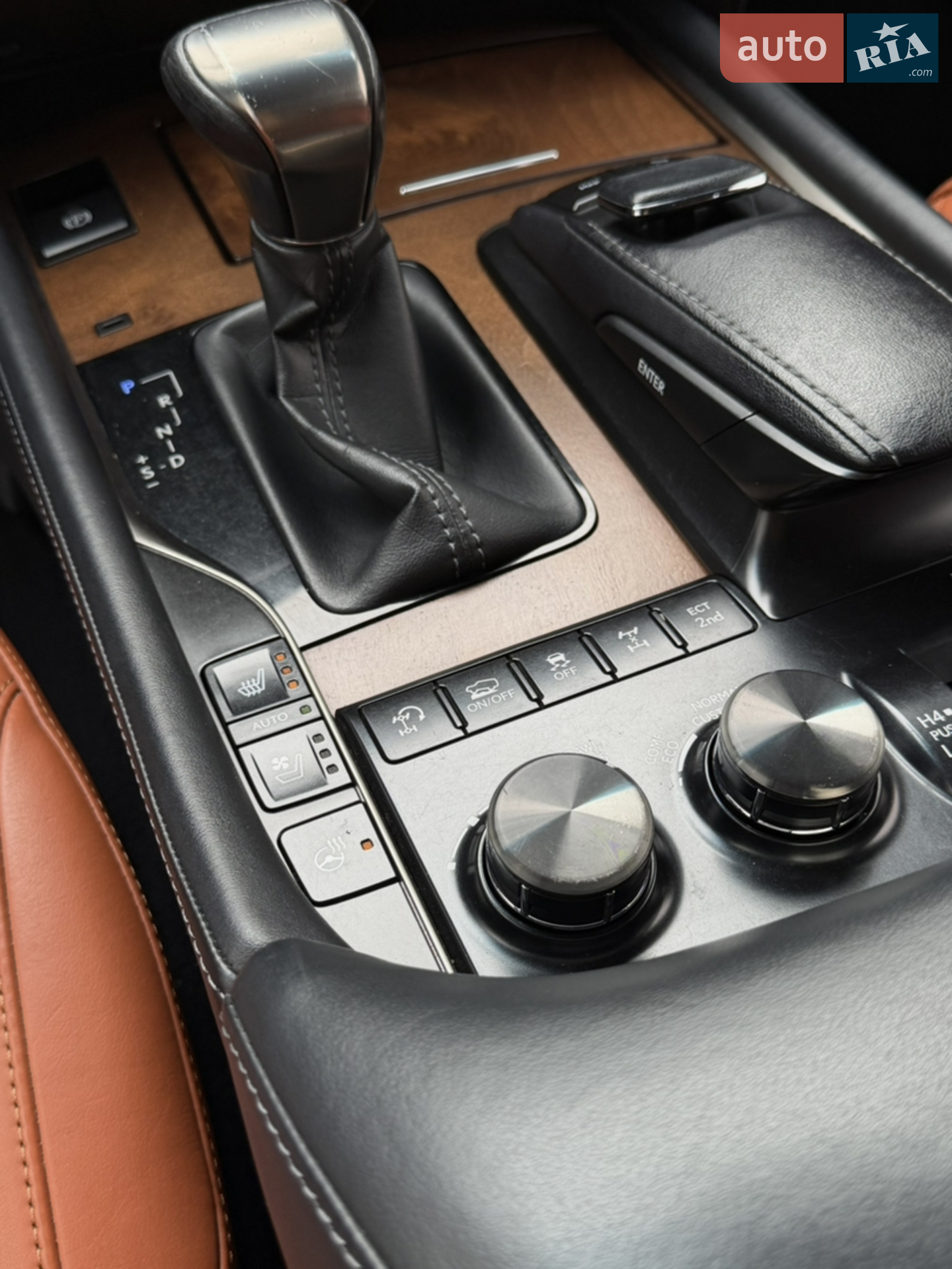2016 Lexus LX - мініатюра 37