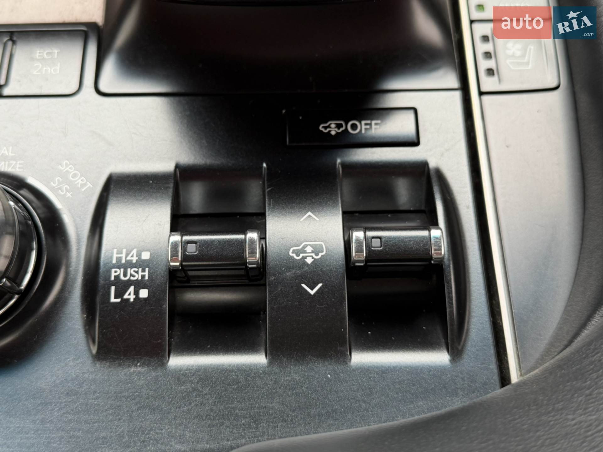 2016 Lexus LX - мініатюра 40