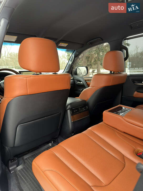 Внедорожник / Кроссовер Lexus LX 2016 в Одессе