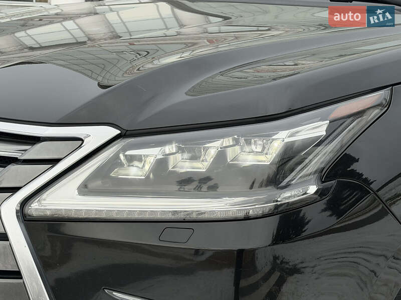 Внедорожник / Кроссовер Lexus LX 2016 в Одессе