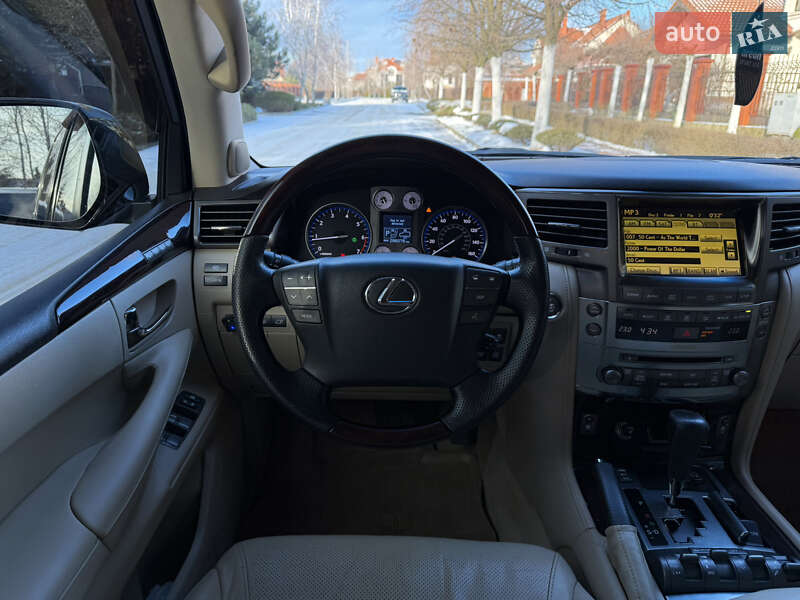 Внедорожник / Кроссовер Lexus LX 2008 в Одессе