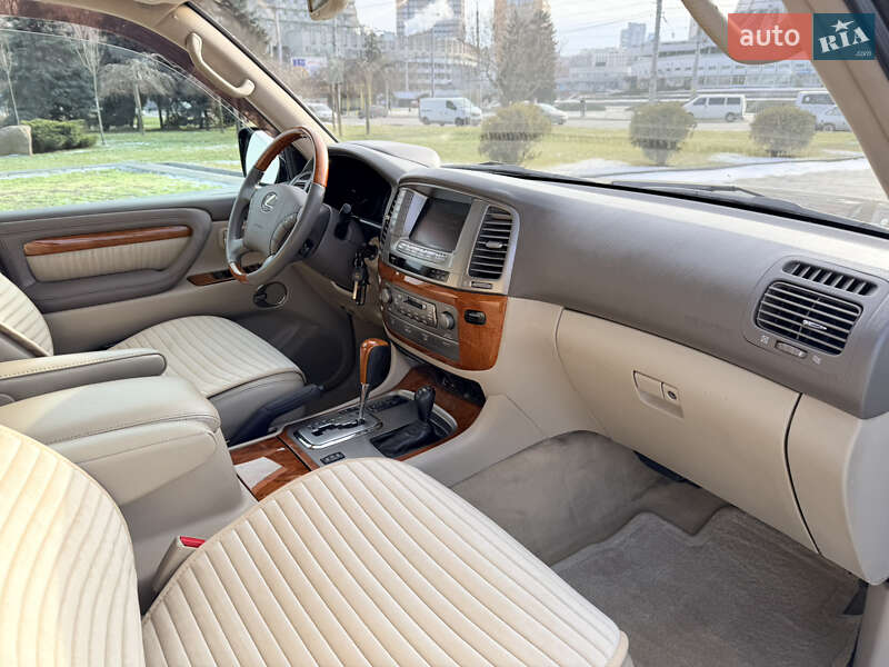 Позашляховик / Кросовер Lexus LX 2006 в Дніпрі