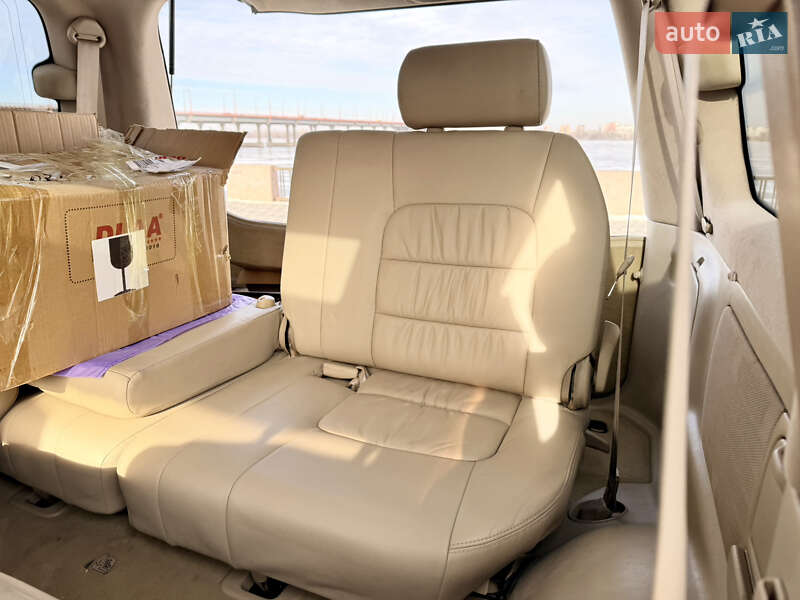 Позашляховик / Кросовер Lexus LX 2006 в Дніпрі