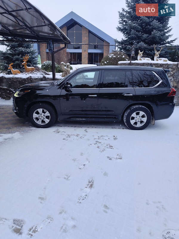 Внедорожник / Кроссовер Lexus LX 2017 в Днепре