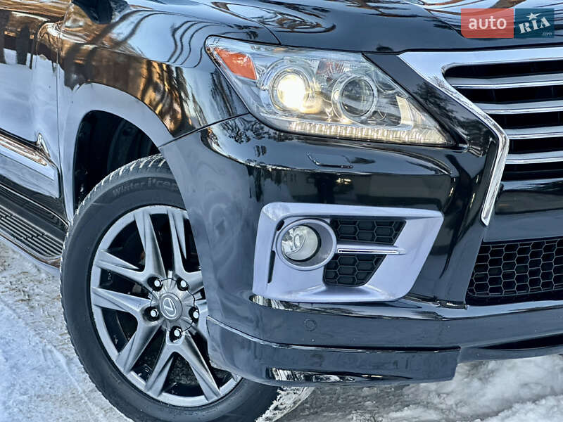 Внедорожник / Кроссовер Lexus LX 2013 в Киеве