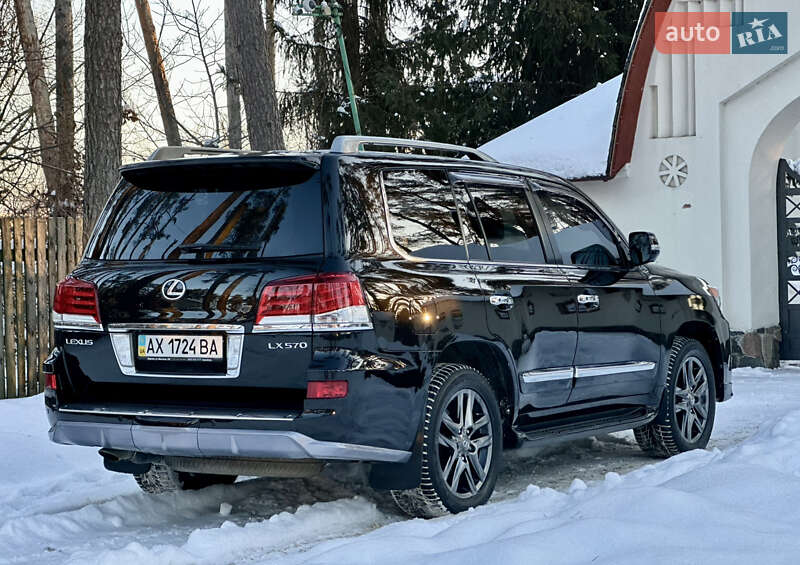 Внедорожник / Кроссовер Lexus LX 2013 в Киеве