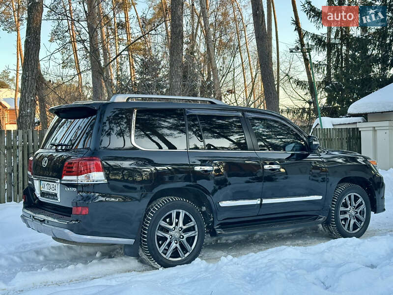 Внедорожник / Кроссовер Lexus LX 2013 в Киеве