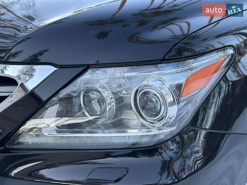 Внедорожник / Кроссовер Lexus LX 2013 в Киеве