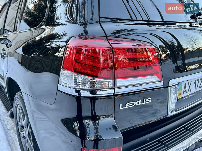 Внедорожник / Кроссовер Lexus LX 2013 в Киеве
