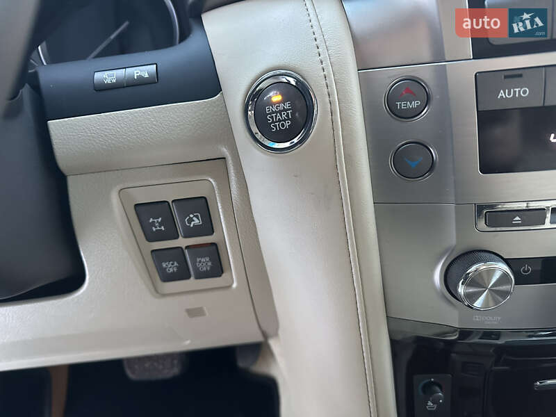 Внедорожник / Кроссовер Lexus LX 2013 в Киеве