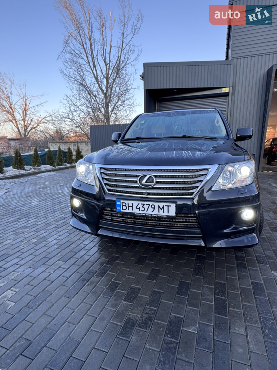 2011 Lexus LX - мініатюра 9