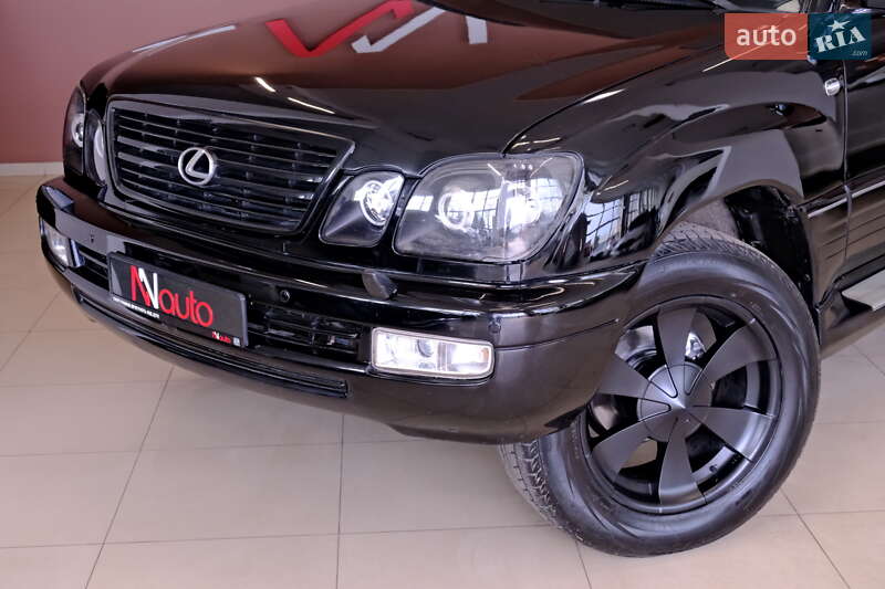Позашляховик / Кросовер Lexus LX 2003 в Одесі