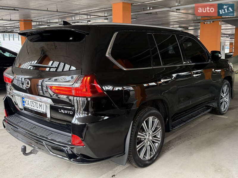 Внедорожник / Кроссовер Lexus LX 2016 в Киеве