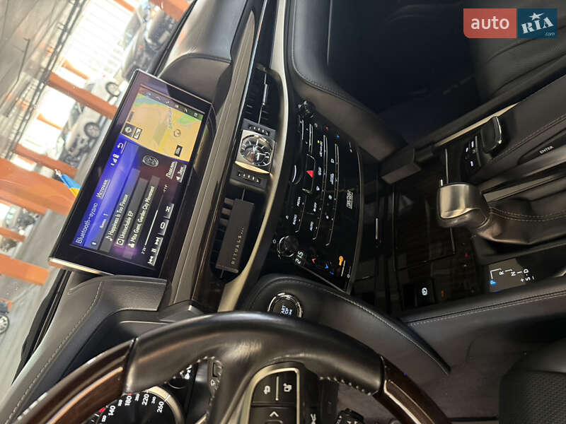 Внедорожник / Кроссовер Lexus LX 2016 в Киеве