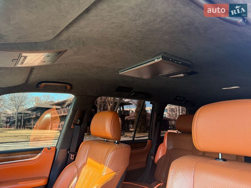 Внедорожник / Кроссовер Lexus LX 2016 в Днепре