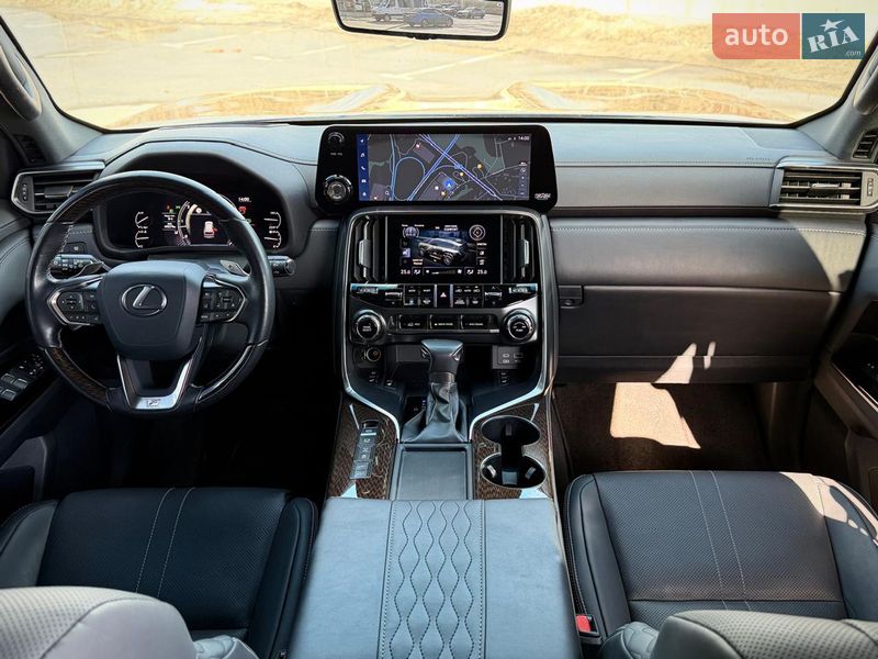 Внедорожник / Кроссовер Lexus LX 2023 в Киеве