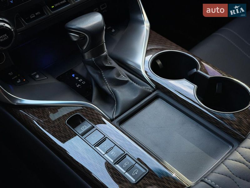 Внедорожник / Кроссовер Lexus LX 2023 в Киеве