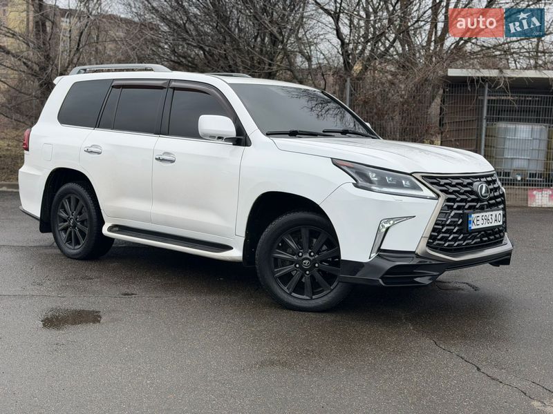 Lexus LX 2008