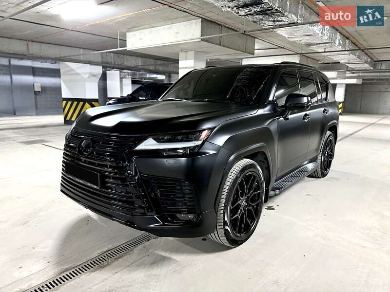 Lexus LX 2022
