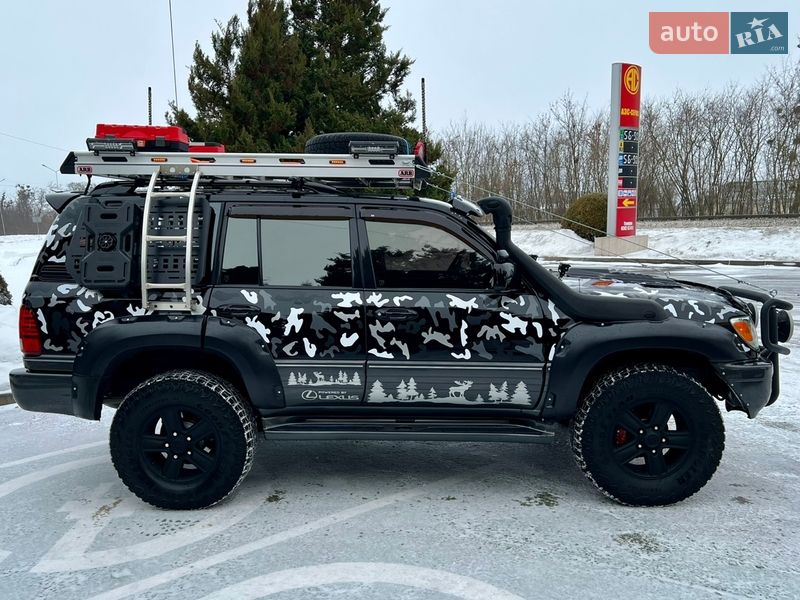 Позашляховик / Кросовер Lexus LX 2004 в Рівному