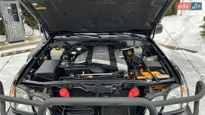 Позашляховик / Кросовер Lexus LX 2004 в Рівному