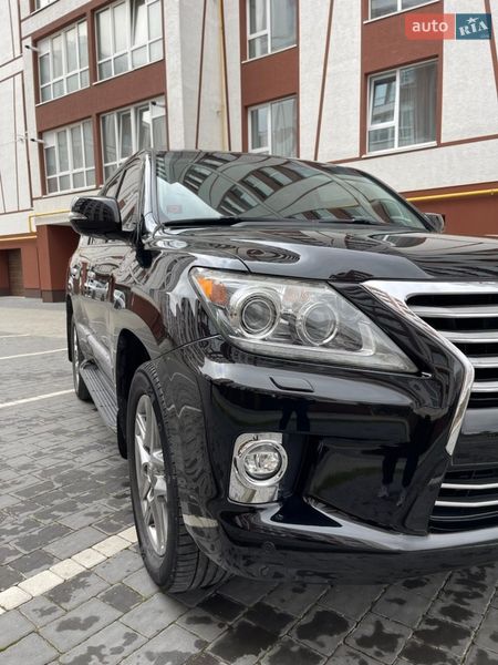 Внедорожник / Кроссовер Lexus LX 2014 в Ивано-Франковске