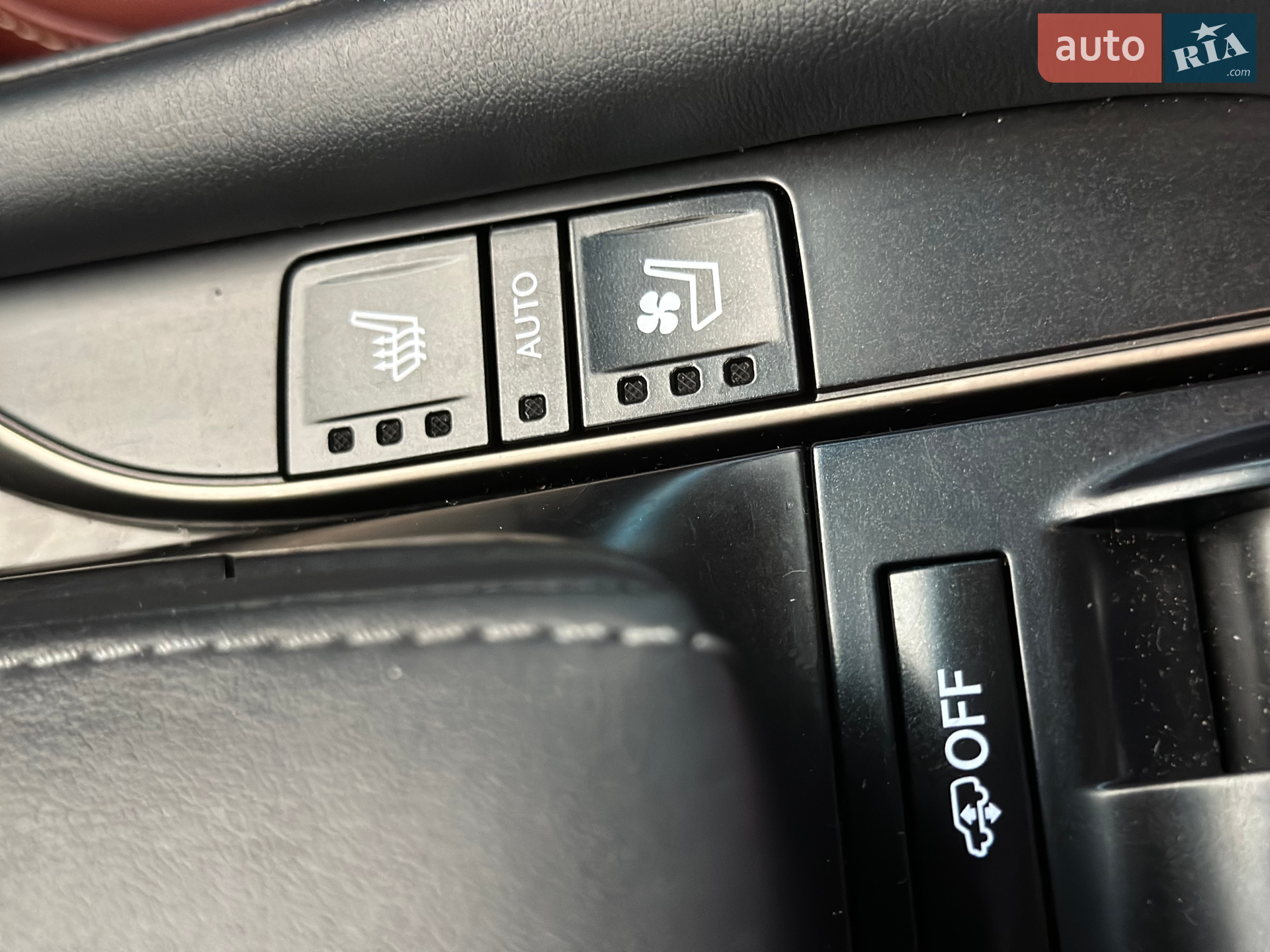 2019 Lexus LX - мініатюра 13