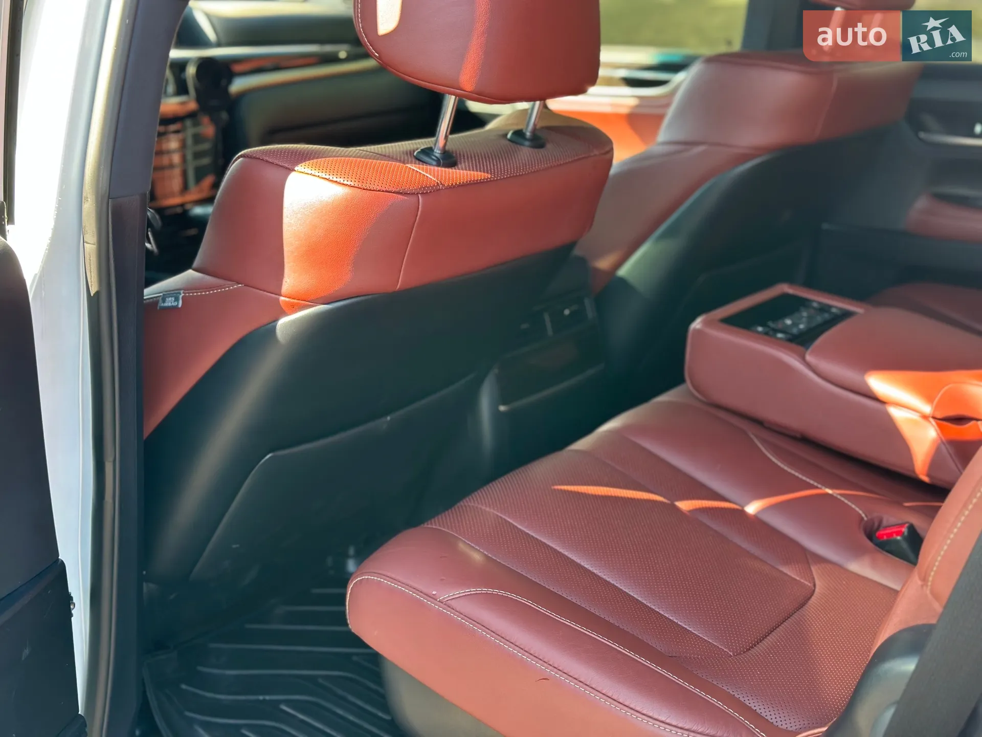 2019 Lexus LX - мініатюра 6