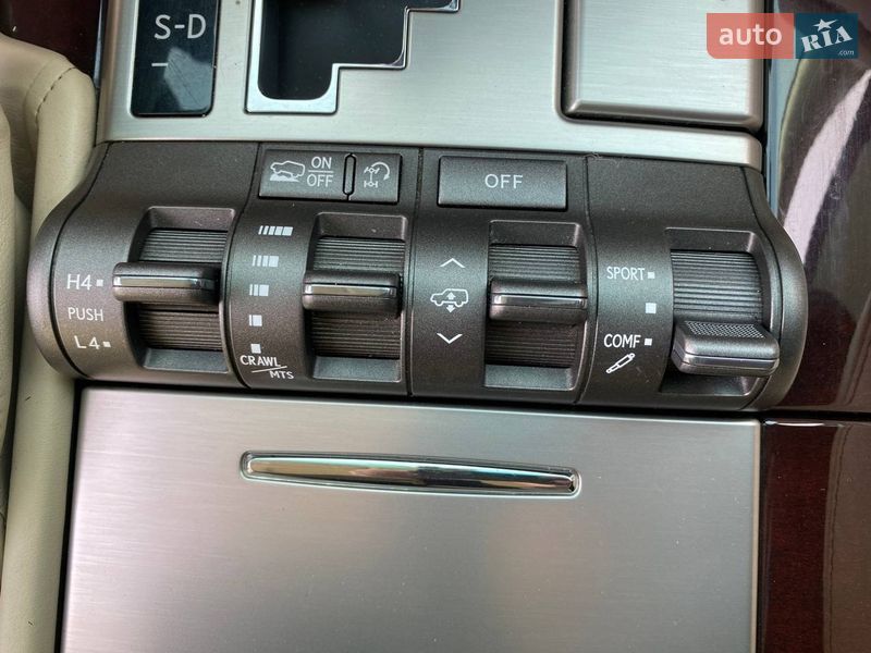 Внедорожник / Кроссовер Lexus LX 2013 в Львове