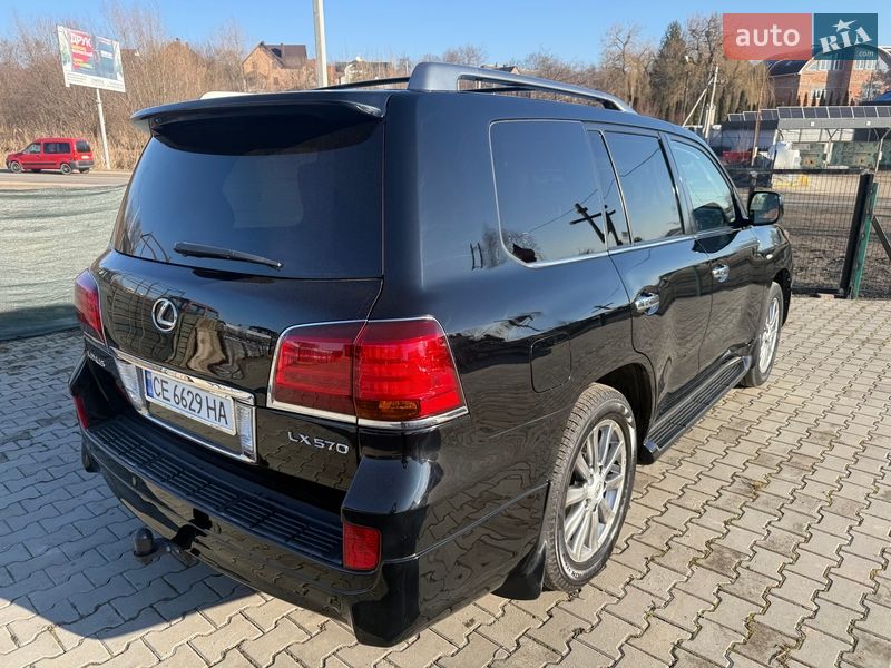 Внедорожник / Кроссовер Lexus LX 2011 в Черновцах