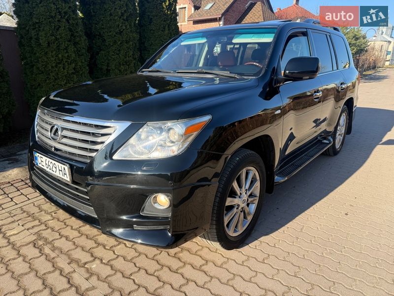 Внедорожник / Кроссовер Lexus LX 2011 в Черновцах