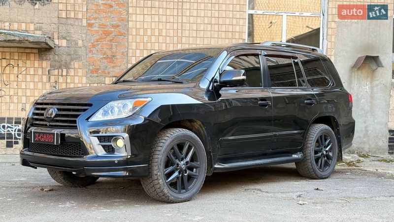 Внедорожник / Кроссовер Lexus LX 2013 в Одессе
