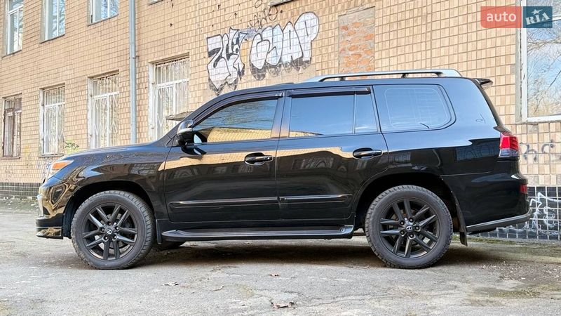 Внедорожник / Кроссовер Lexus LX 2013 в Одессе