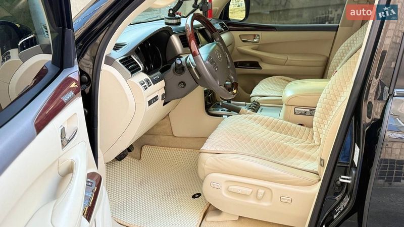 Внедорожник / Кроссовер Lexus LX 2013 в Одессе