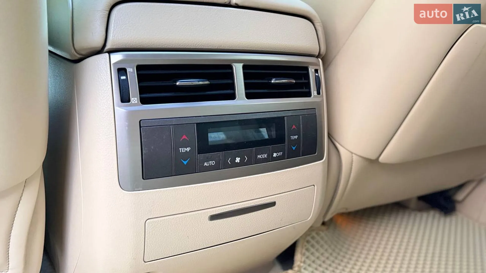 2013 Lexus LX - мініатюра 25
