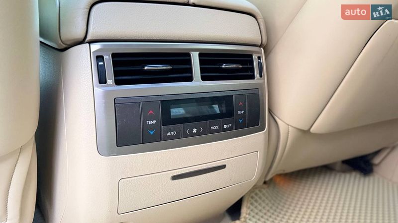 Внедорожник / Кроссовер Lexus LX 2013 в Одессе