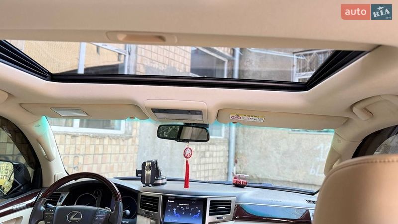Внедорожник / Кроссовер Lexus LX 2013 в Одессе