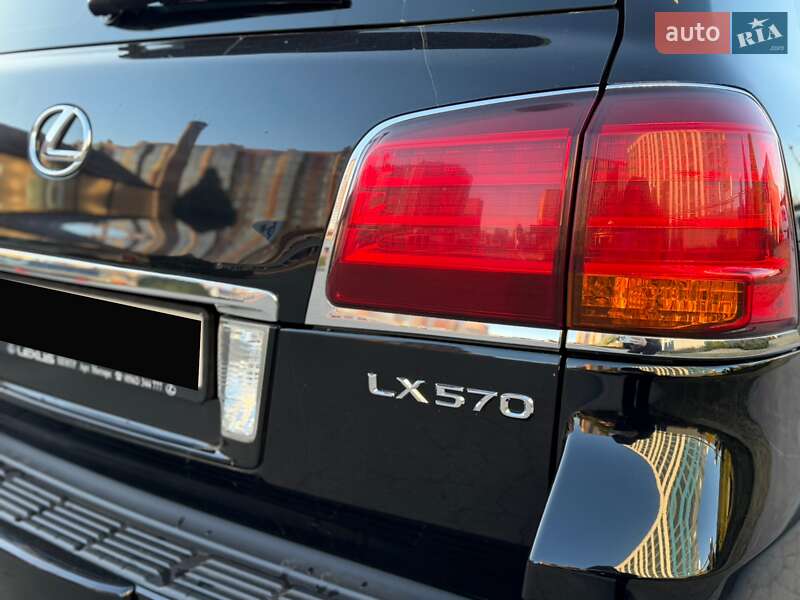 Внедорожник / Кроссовер Lexus LX 2008 в Днепре