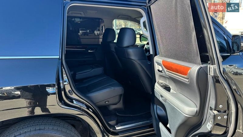 Внедорожник / Кроссовер Lexus LX 2015 в Киеве