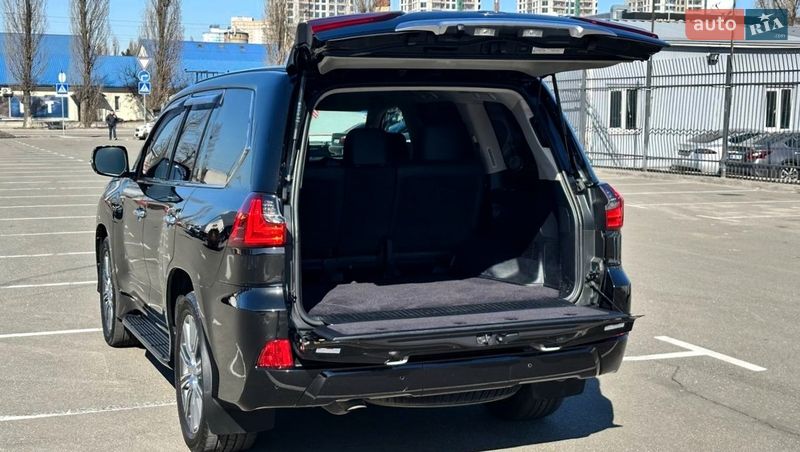 Внедорожник / Кроссовер Lexus LX 2015 в Киеве